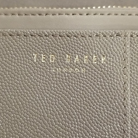 💕TED BAKER💕 Arshia Bow Zipped Credit Card Holder - Picture 5 of 8